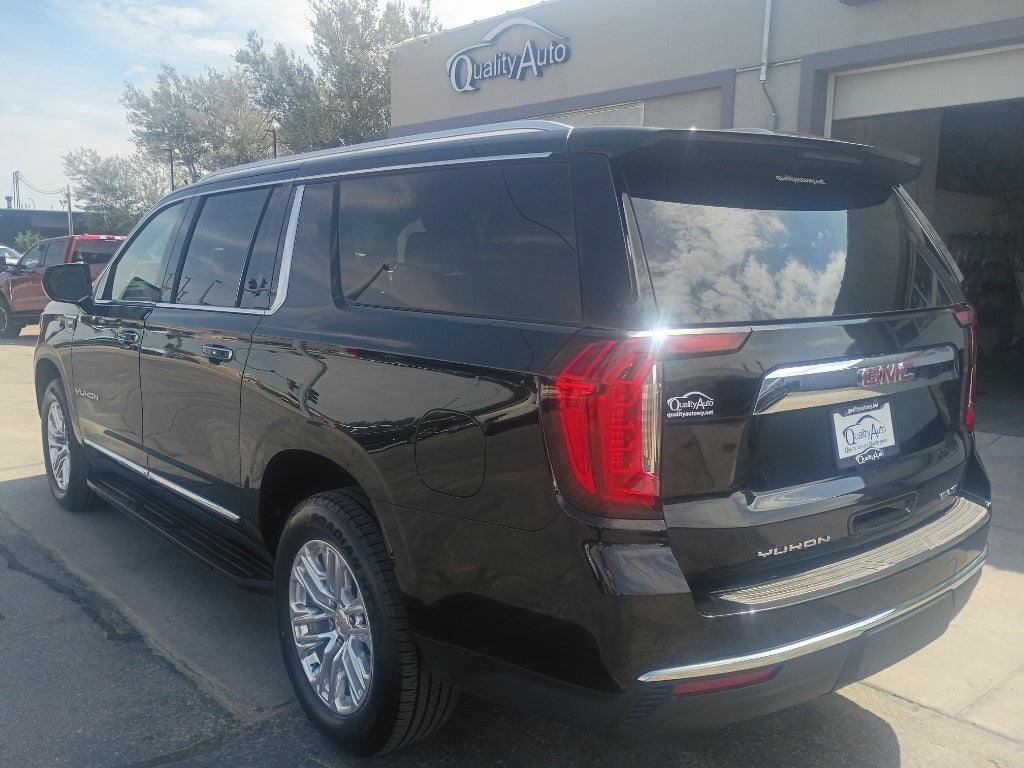 2023 GMC Yukon XL SLT