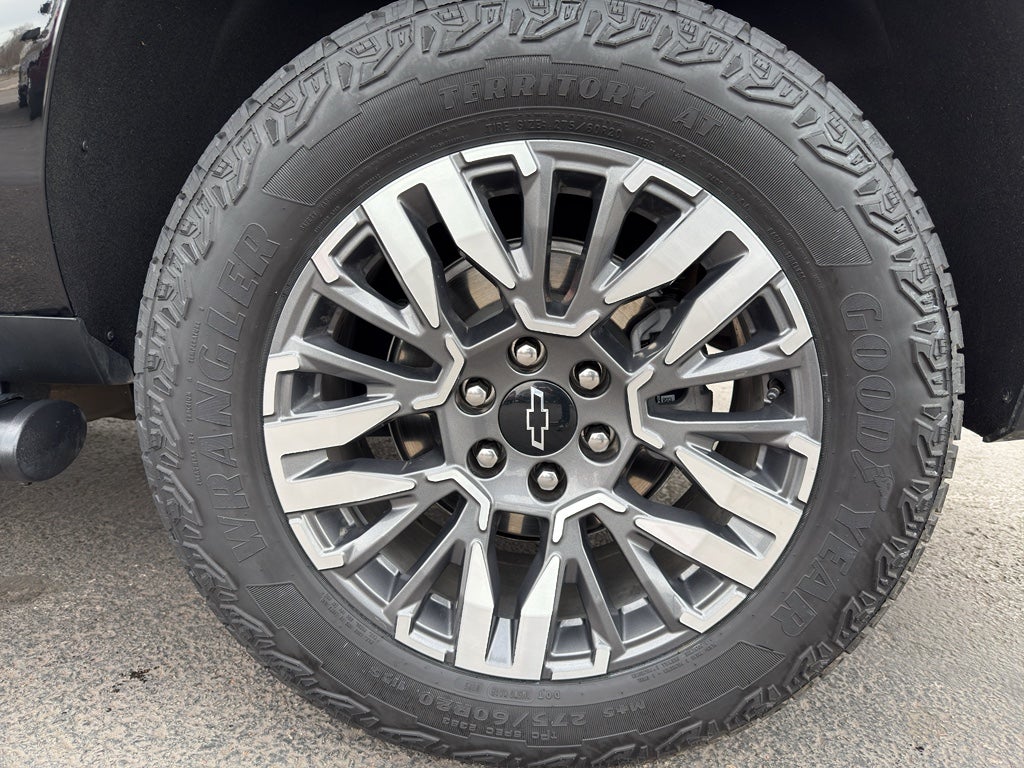 2025 Chevrolet Suburban Z71