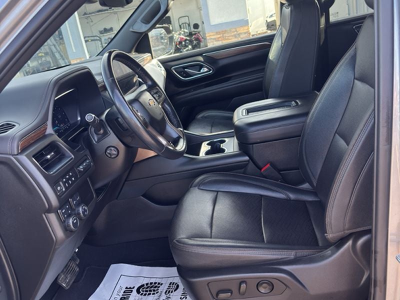 2023 Chevrolet Suburban High Country