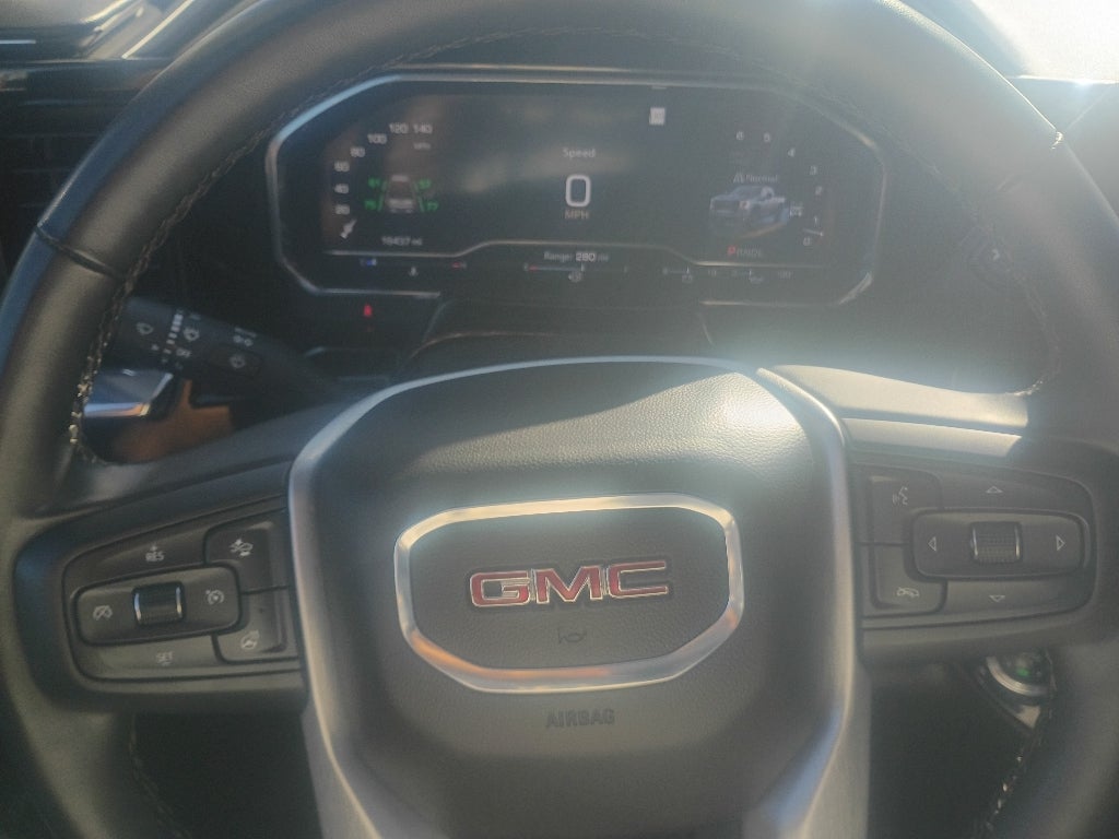 2025 GMC Sierra SLT