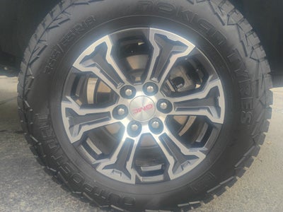 2023 GMC Canyon AT4