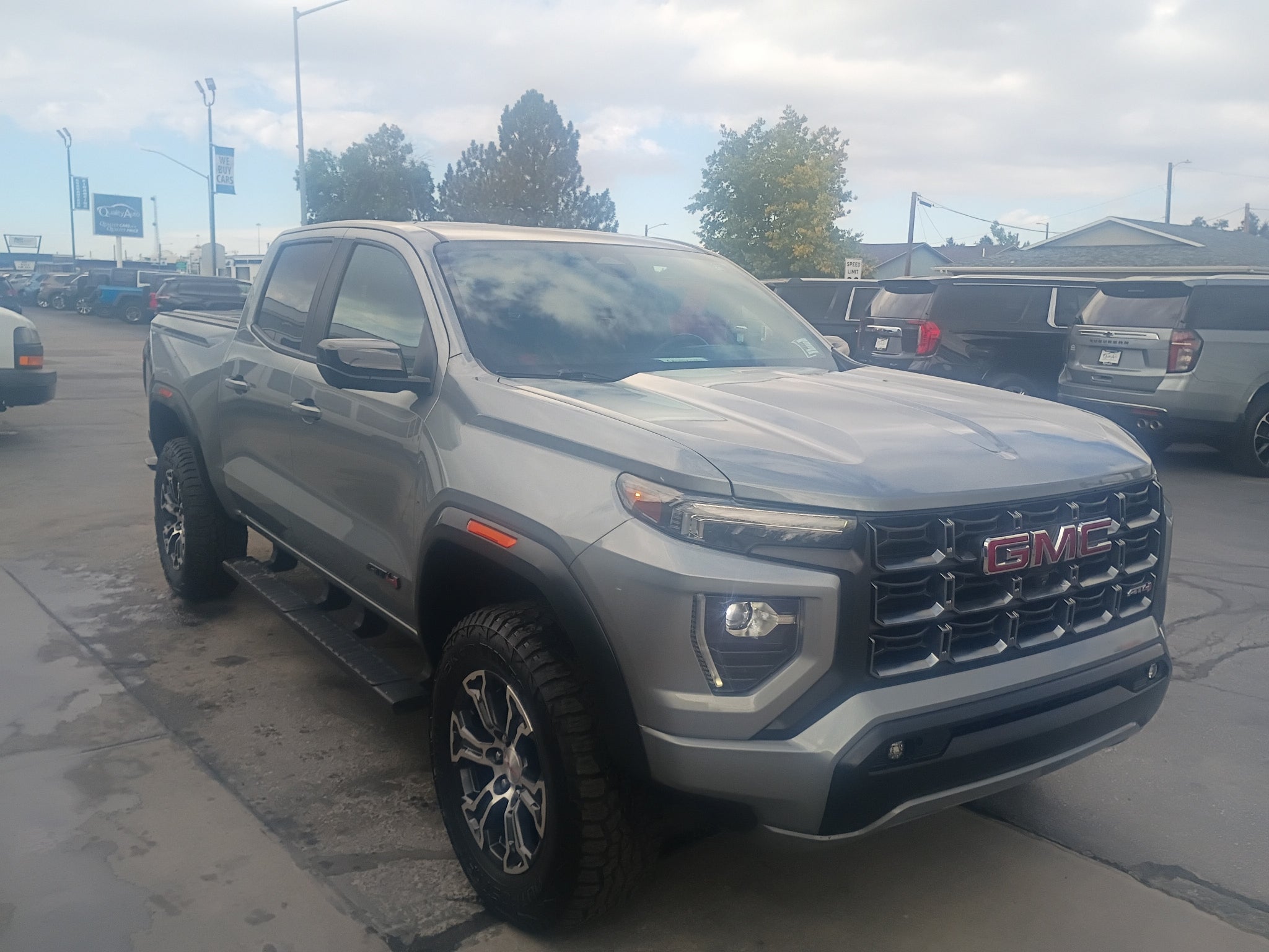 2023 GMC Canyon AT4