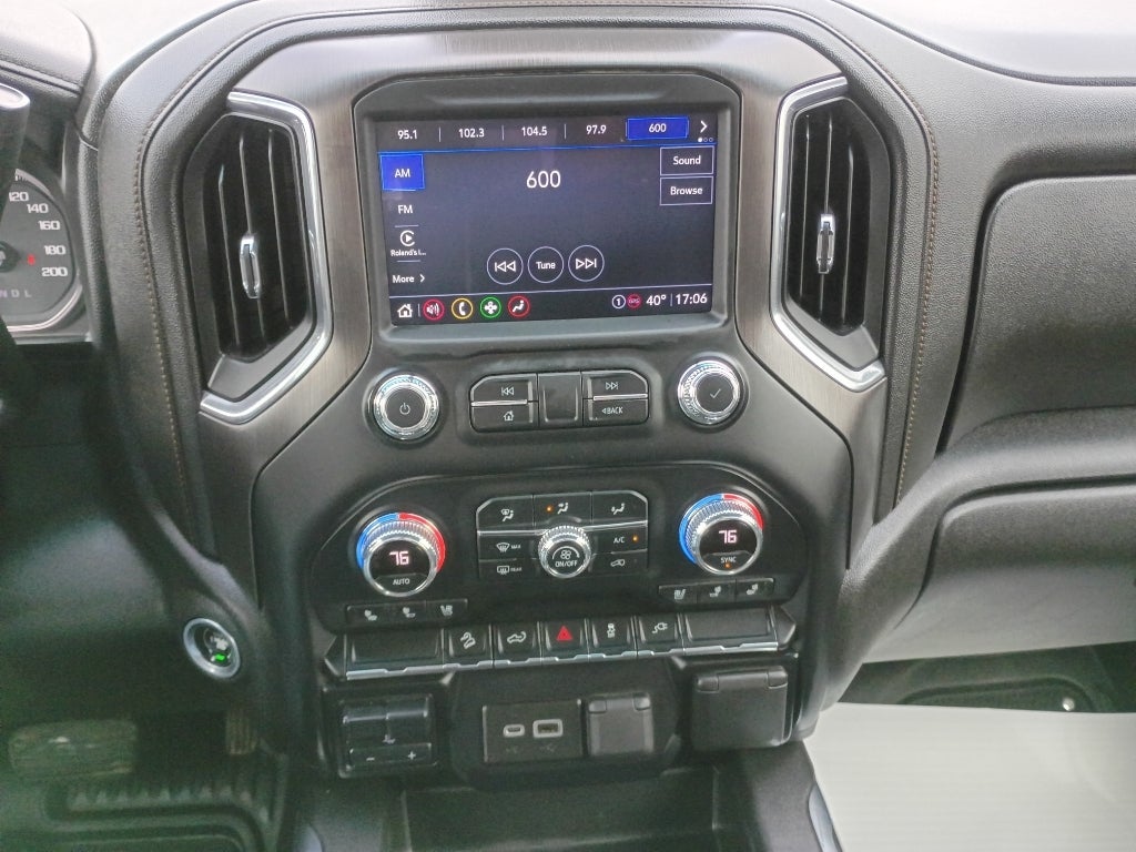 2022 GMC Sierra Limited AT4