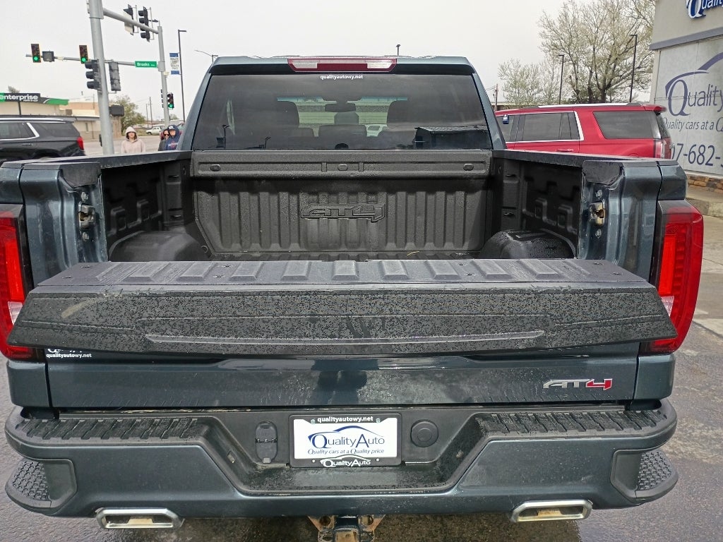 2022 GMC Sierra Limited AT4