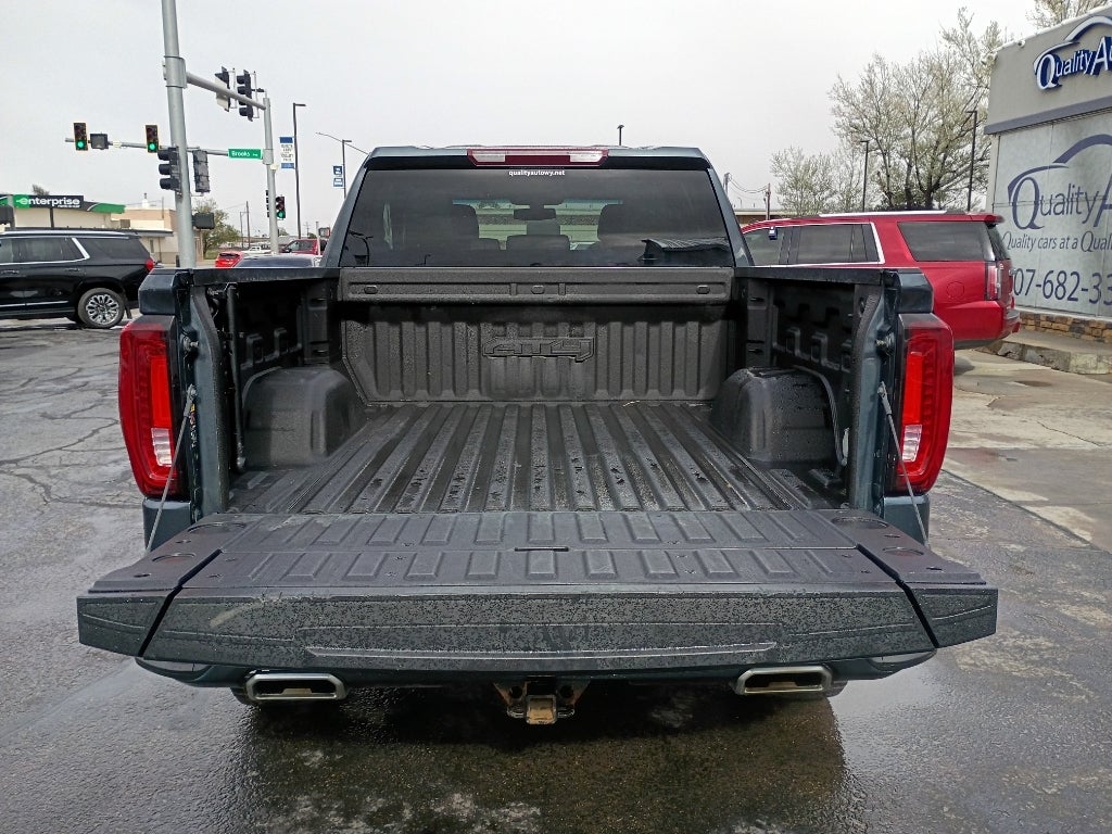 2022 GMC Sierra Limited AT4