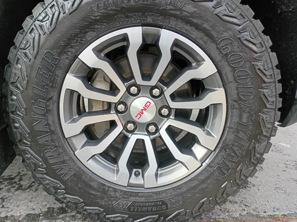 2022 GMC Sierra Limited AT4