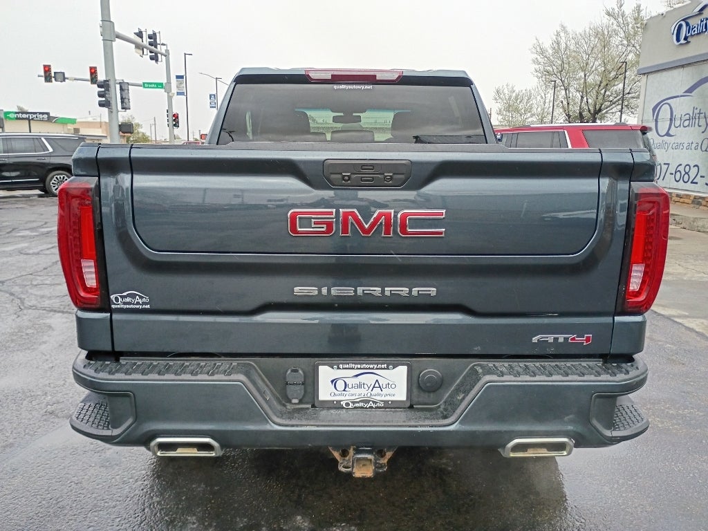 2022 GMC Sierra Limited AT4