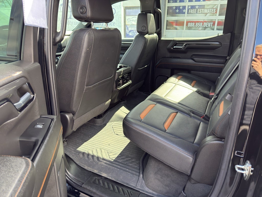 2023 GMC Sierra AT4