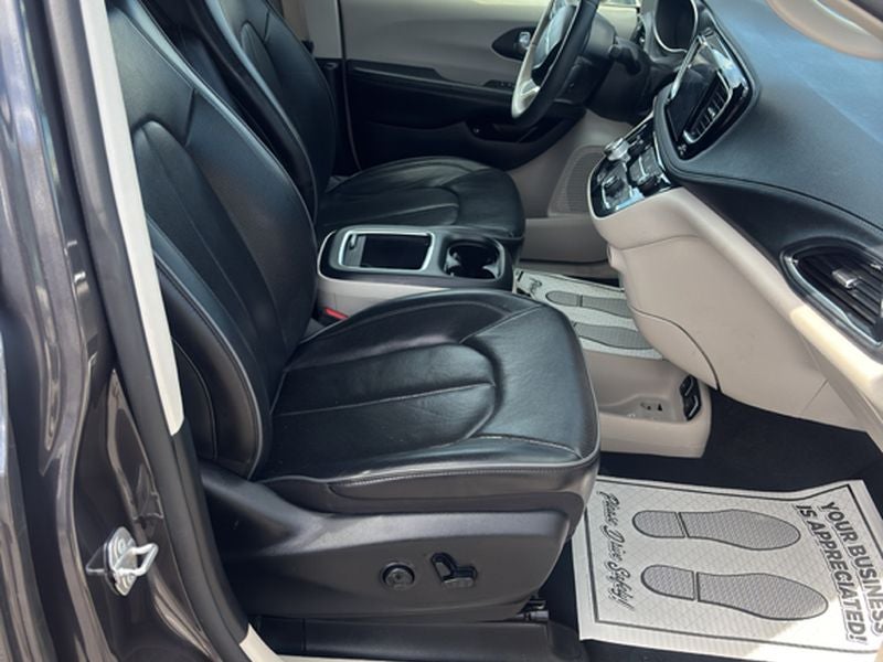 2020 Chrysler Pacifica Hybrid Limited