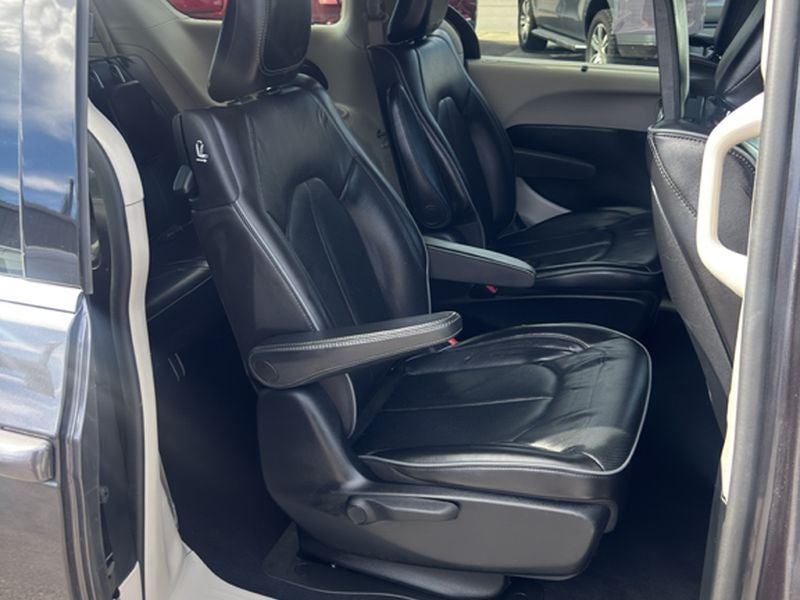 2020 Chrysler Pacifica Hybrid Limited