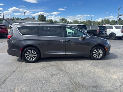 2020 Chrysler Pacifica Hybrid Limited