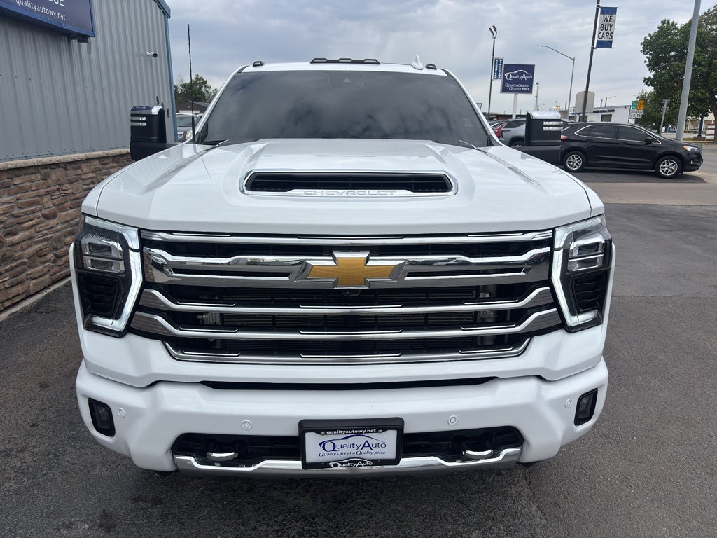 2024 Chevrolet Silverado High Country