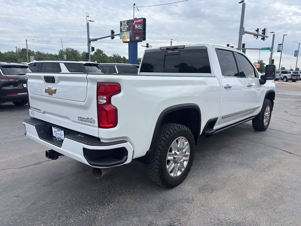 2024 Chevrolet Silverado High Country