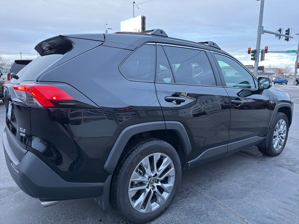 2023 Toyota RAV4 XLE Premium