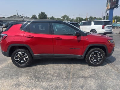 2025 Jeep Compass Trailhawk