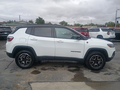 2025 Jeep Compass Trailhawk