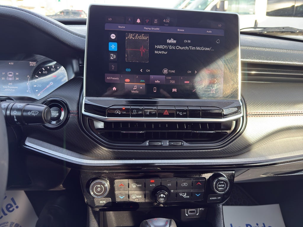 2025 Jeep Compass Trailhawk