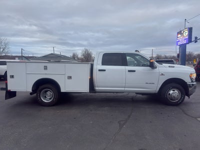 2024 RAM 3500 Chassis SLT