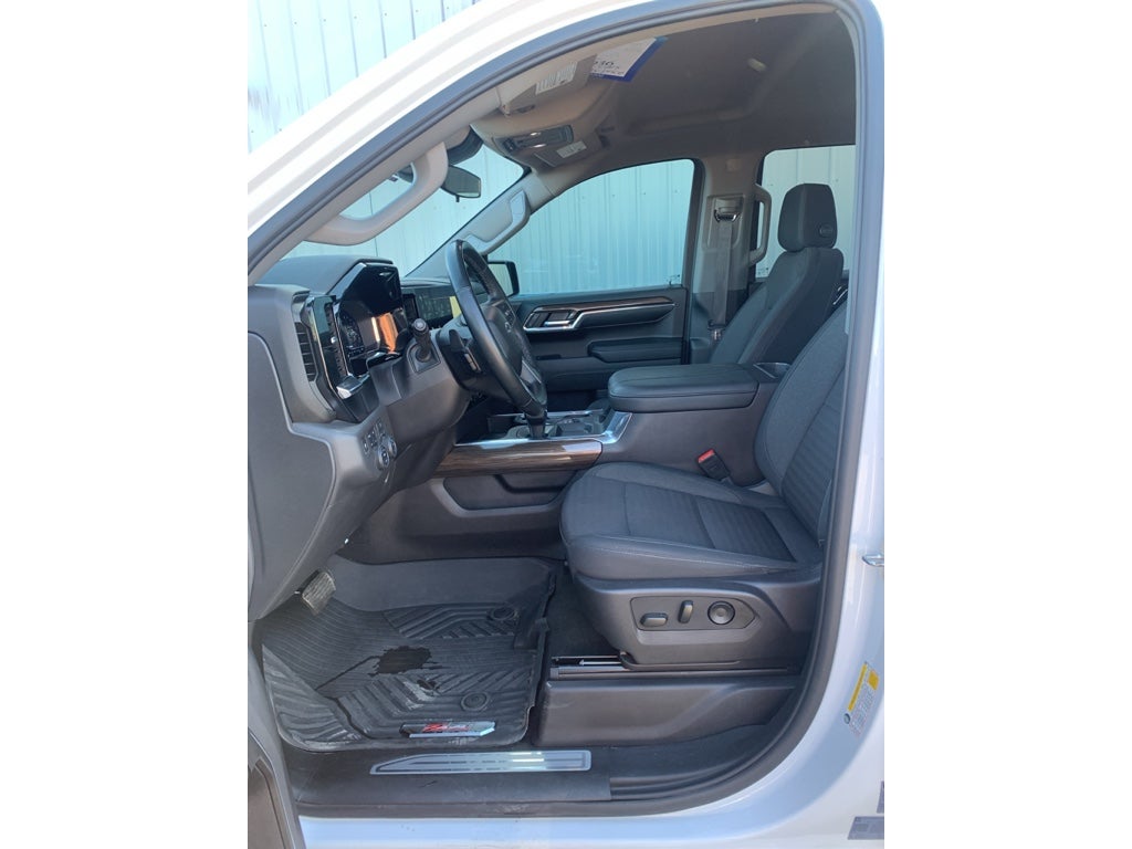 2024 Chevrolet Silverado LT Trail Boss