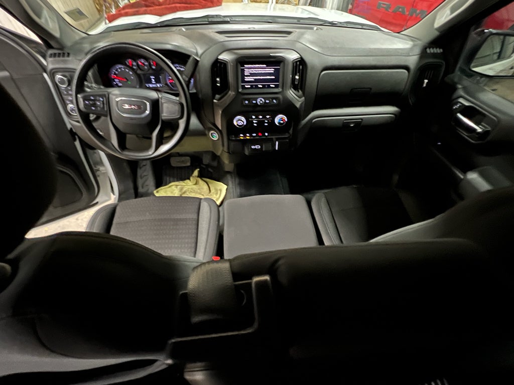 2022 GMC Sierra Pro