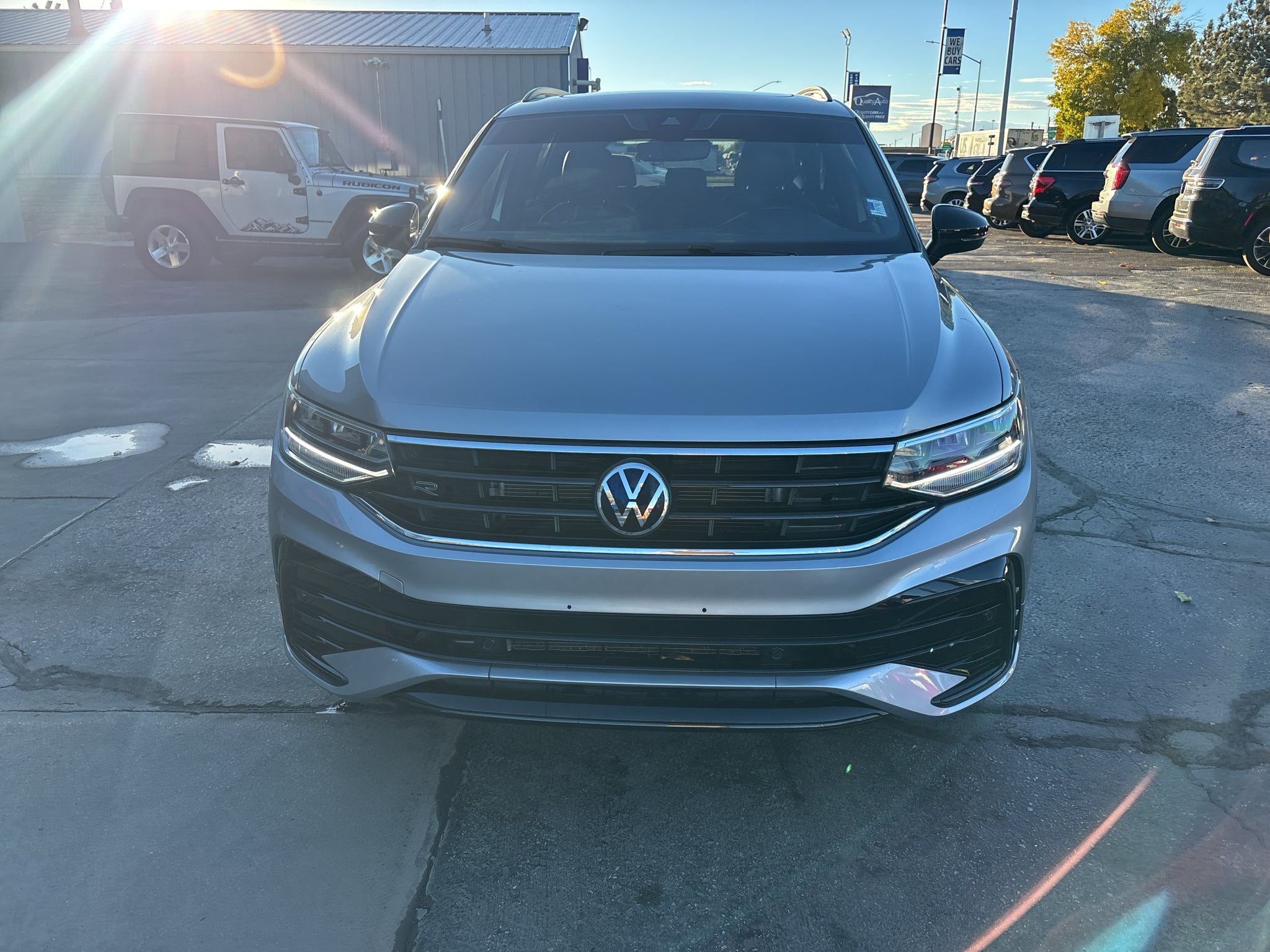 2024 Volkswagen Tiguan SE R-Line Black