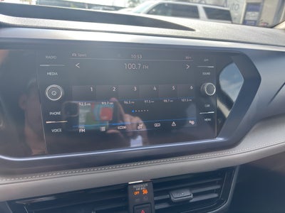 2024 Volkswagen Taos SE
