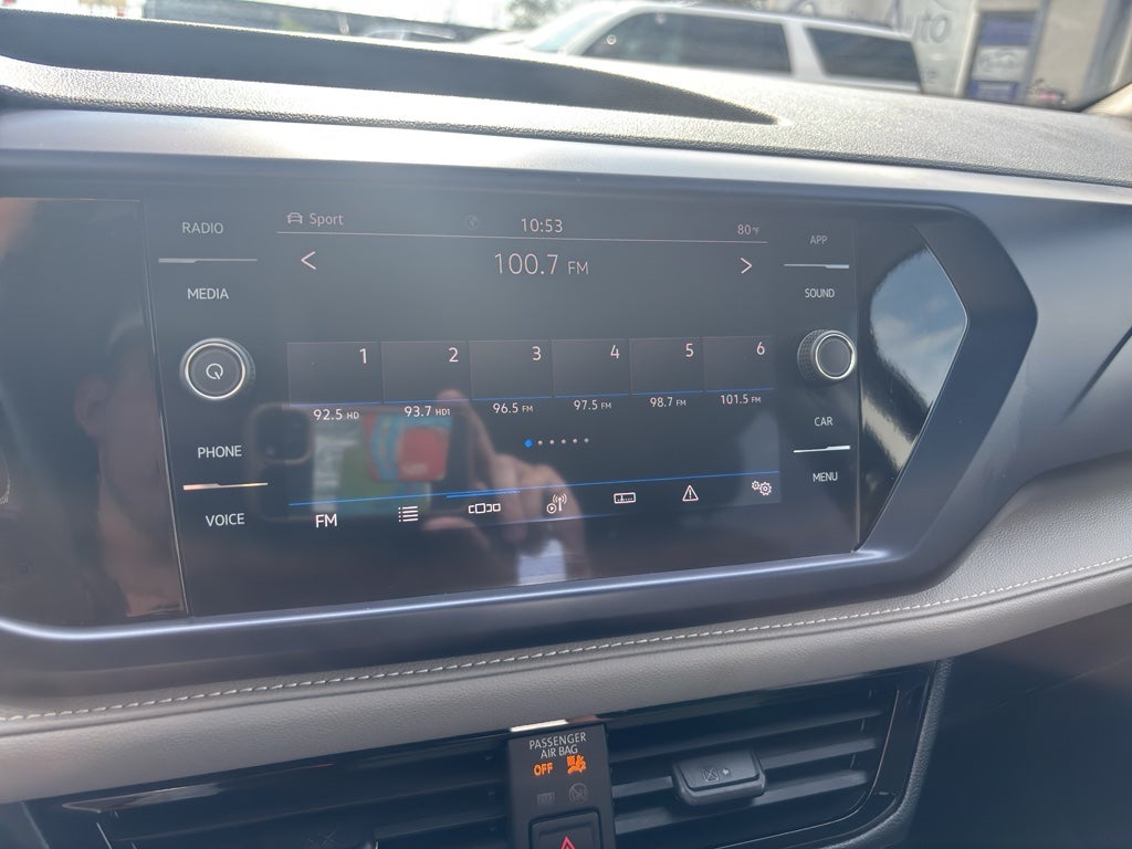 2024 Volkswagen Taos SE