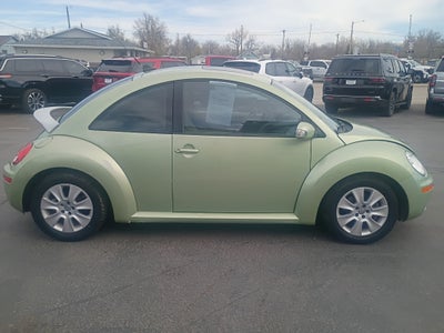 2009 Volkswagen New Beetle S