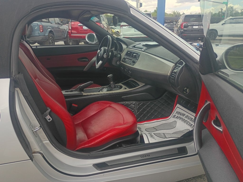 2005 BMW Z4 Z4 3.0i