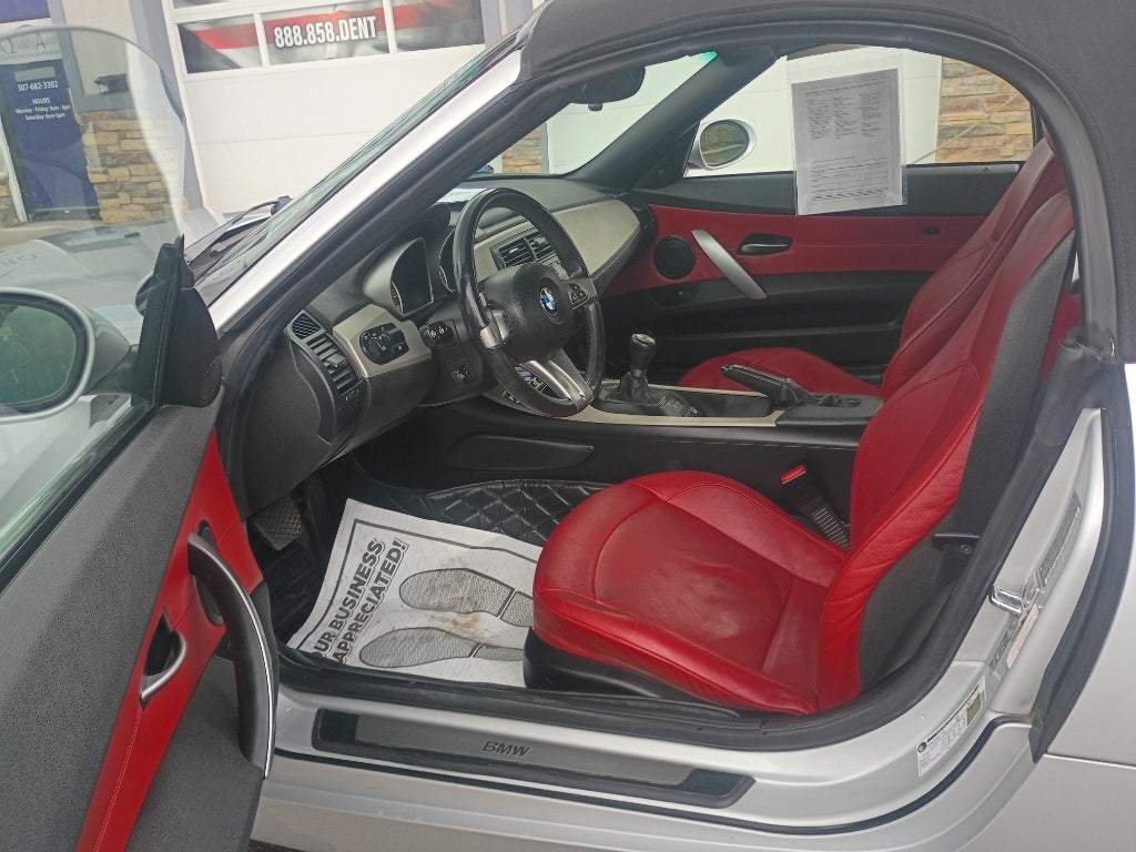 2005 BMW Z4 Z4 3.0i