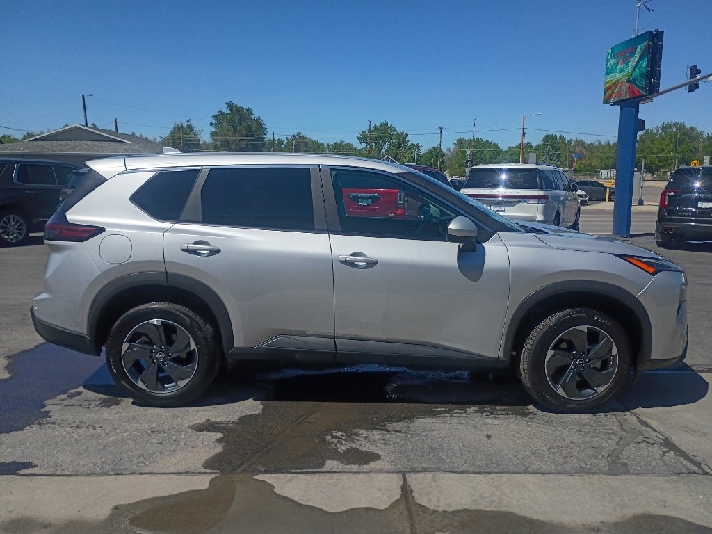 2025 Nissan Rogue SV