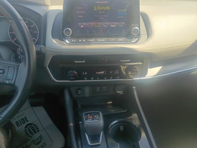 2025 Nissan Rogue SV