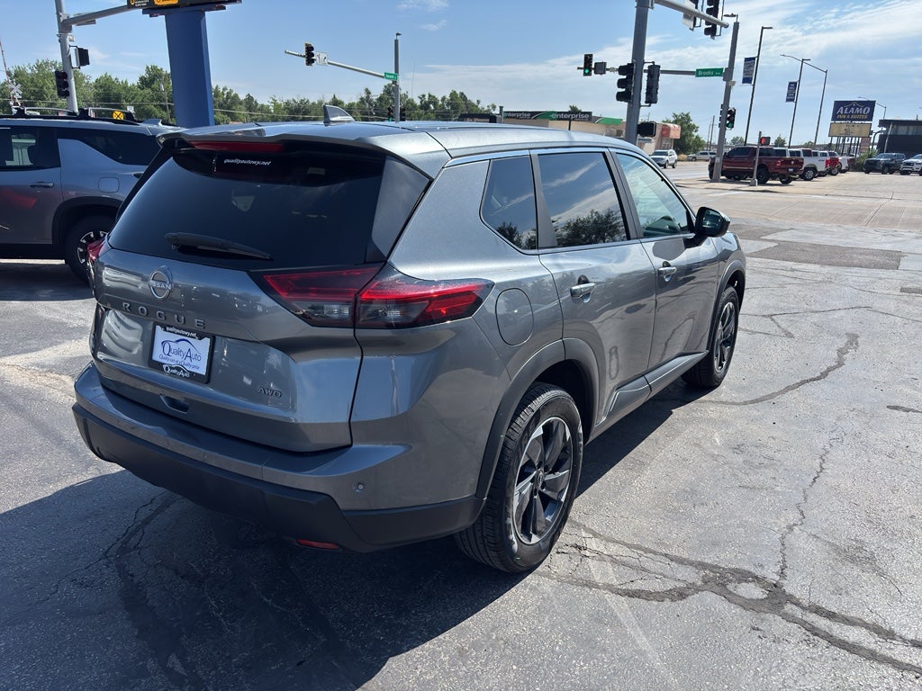 2025 Nissan Rogue SV