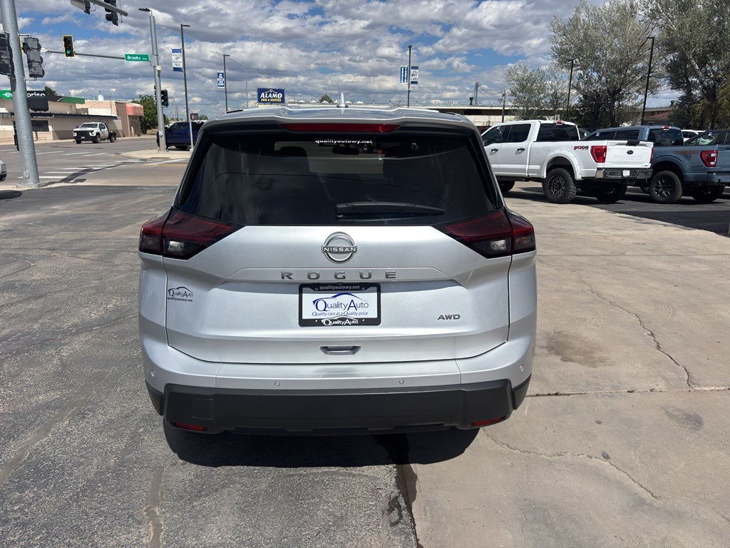 2025 Nissan Rogue SV