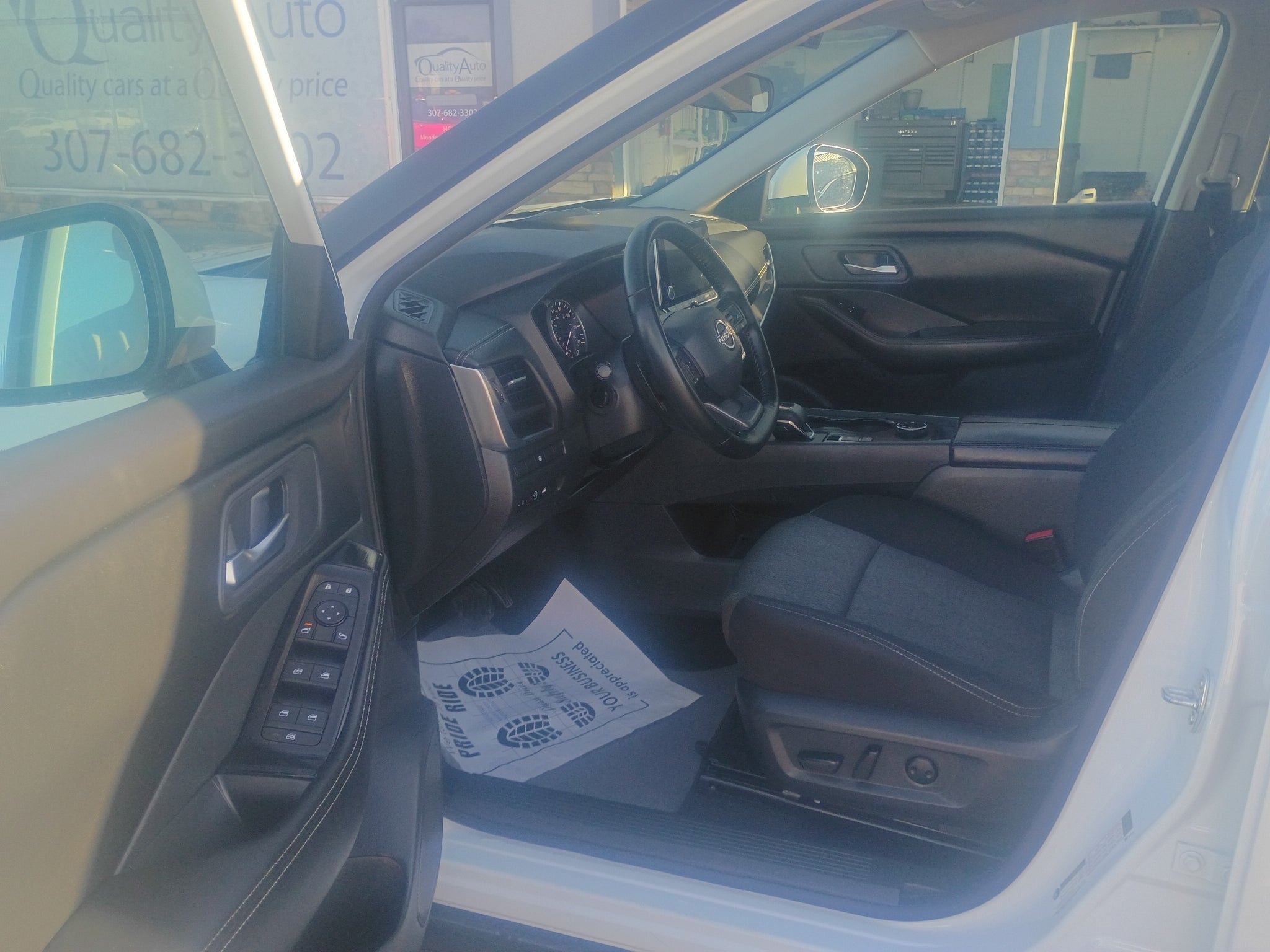 2025 Nissan Rogue SV