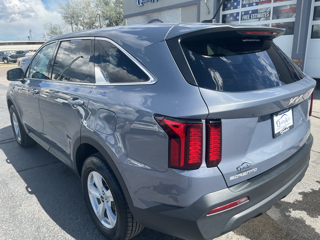 2023 Kia Sorento LX