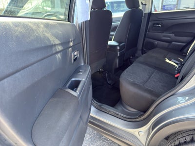 2024 Mitsubishi Outlander Sport ES