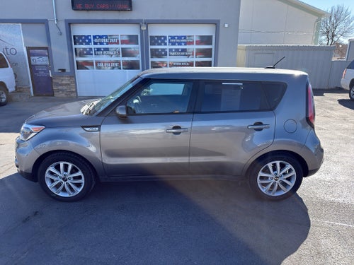 2017 Kia Soul +