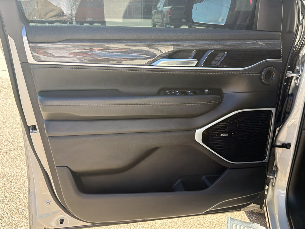 2022 Jeep Wagoneer Series III
