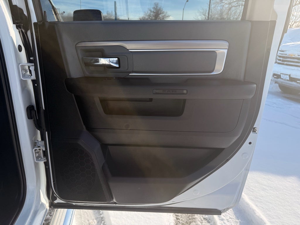 2021 RAM 1500 Classic SLT