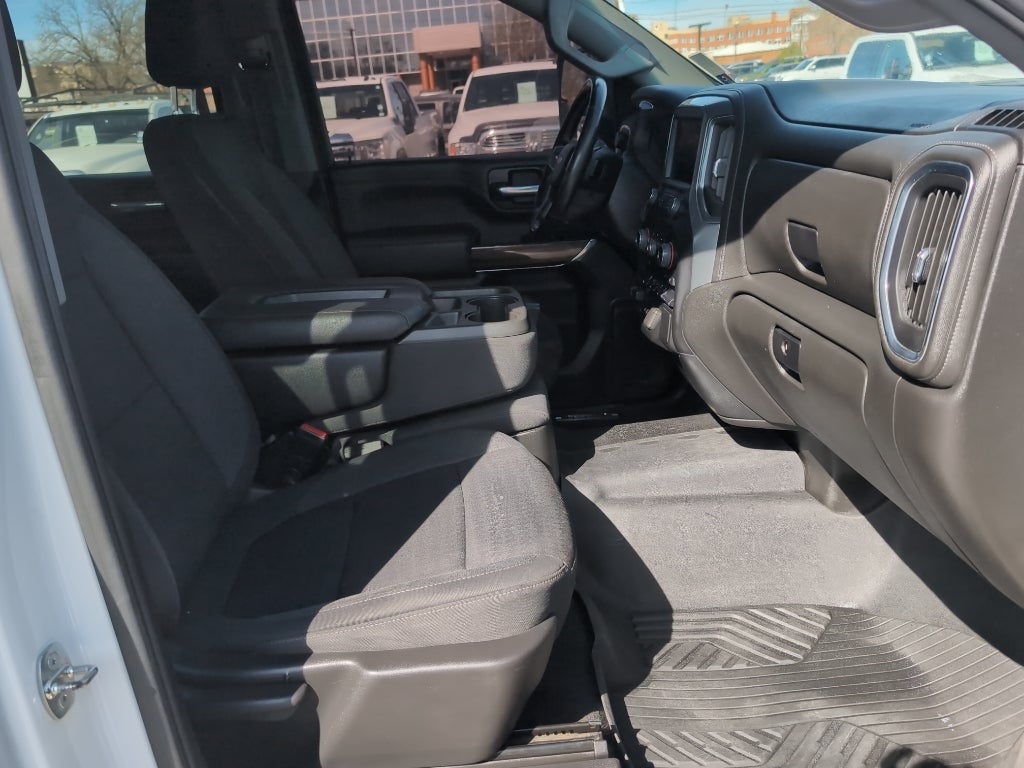 2023 Chevrolet Silverado LT