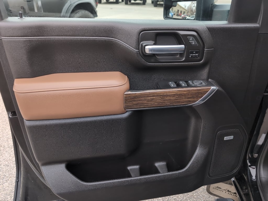 2023 Chevrolet Silverado High Country