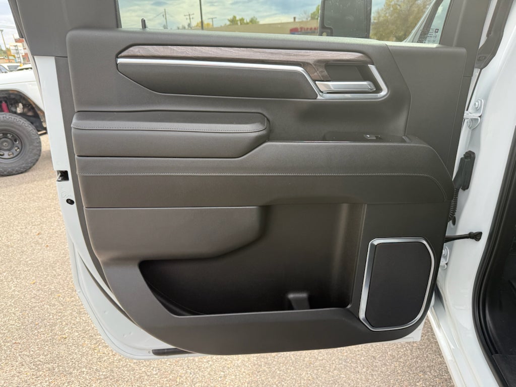 2024 Chevrolet Silverado LTZ