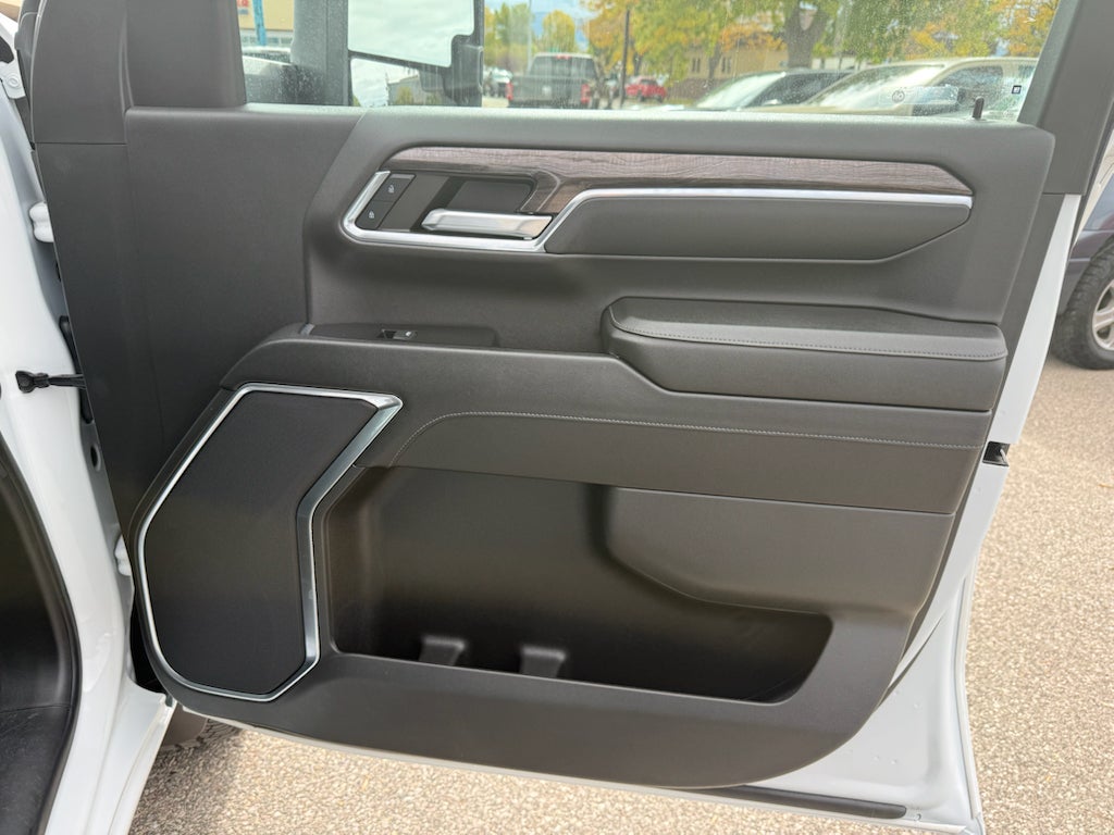 2024 Chevrolet Silverado LTZ