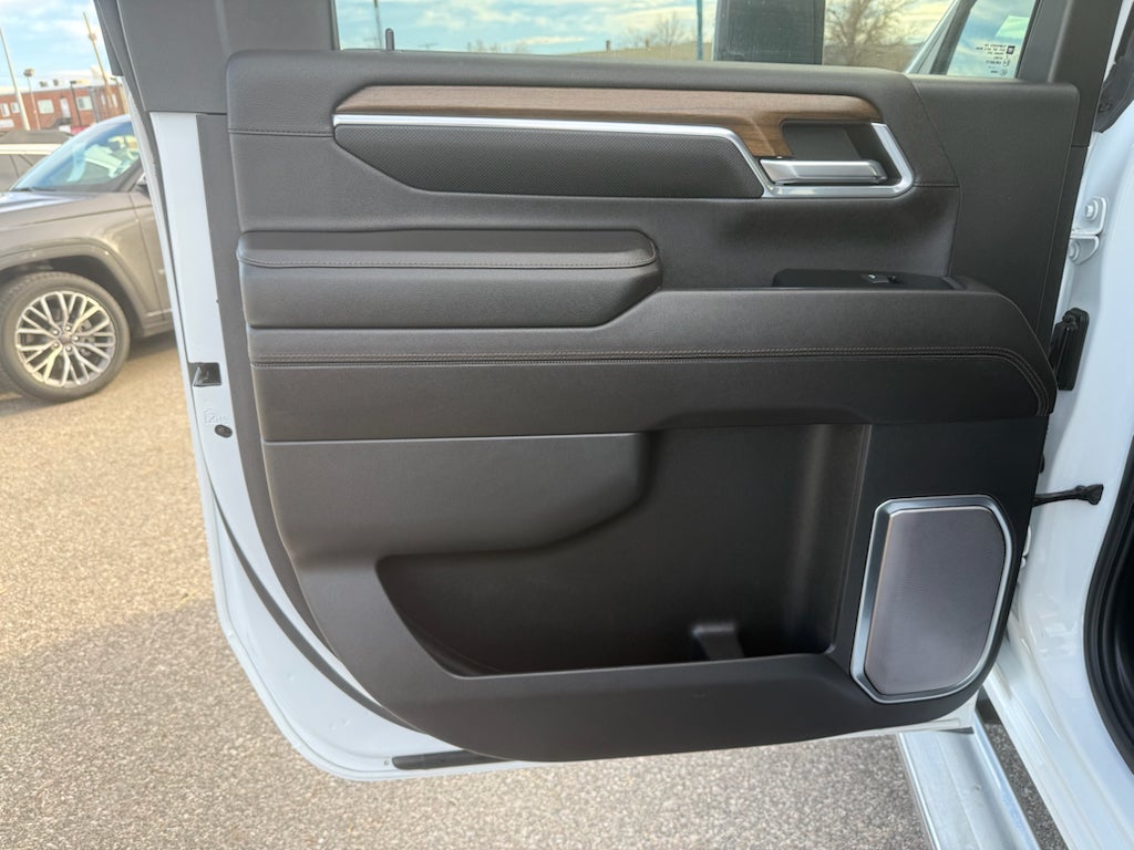 2024 Chevrolet Silverado High Country