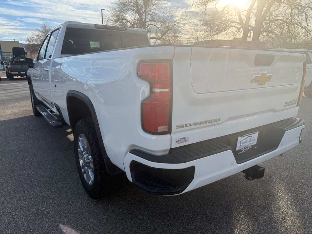 2024 Chevrolet Silverado High Country