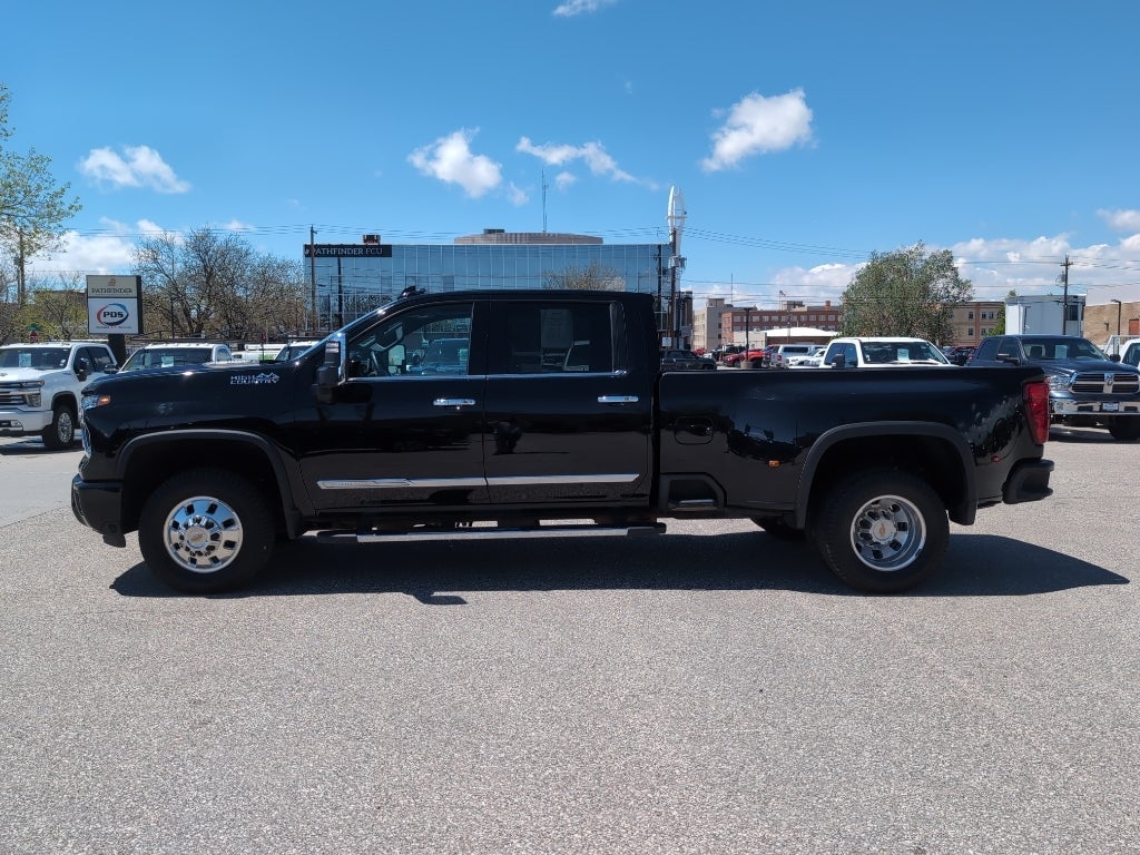 2024 Chevrolet Silverado High Country