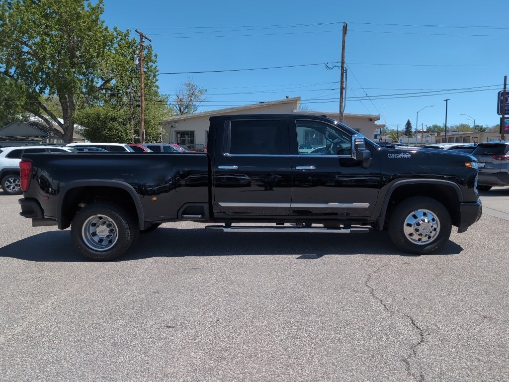 2024 Chevrolet Silverado High Country