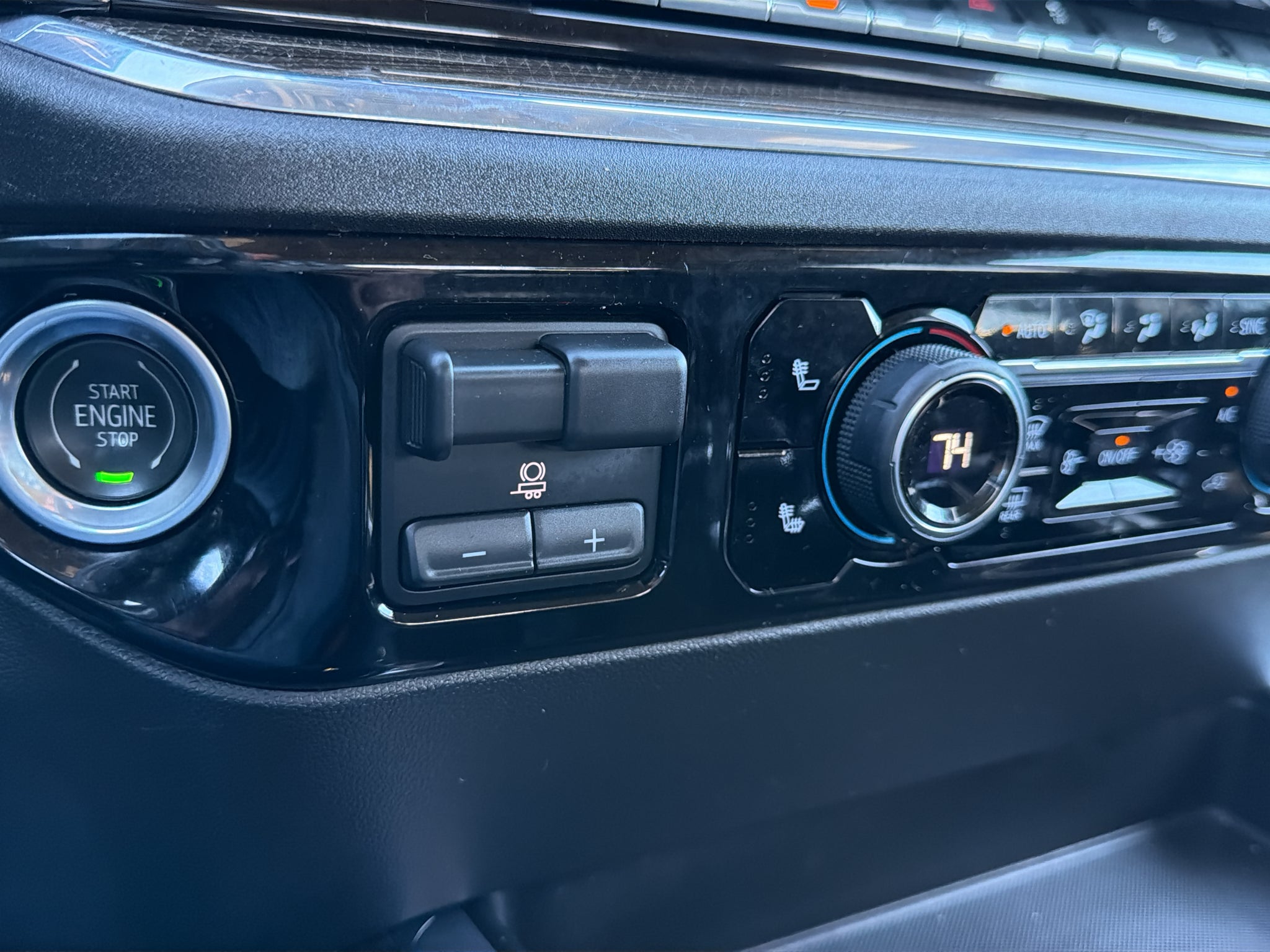 2023 Chevrolet Silverado RST