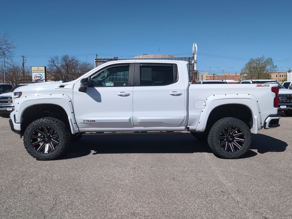 2022 Chevrolet Silverado RST